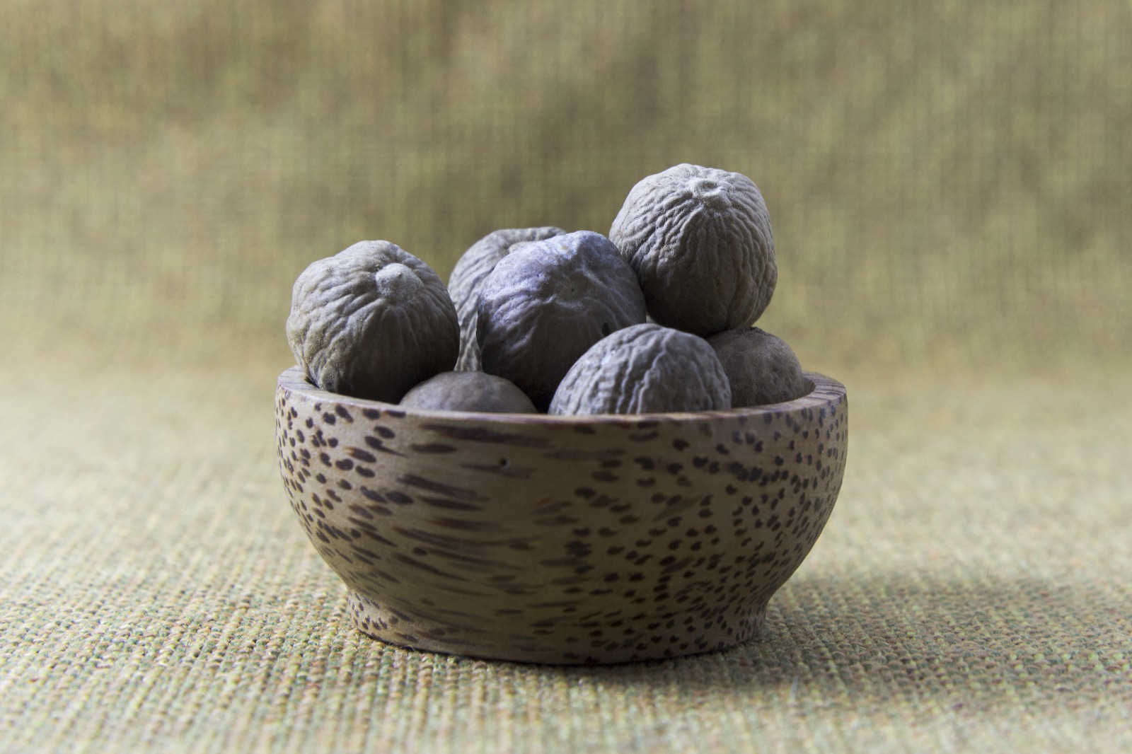 Whole Nutmeg